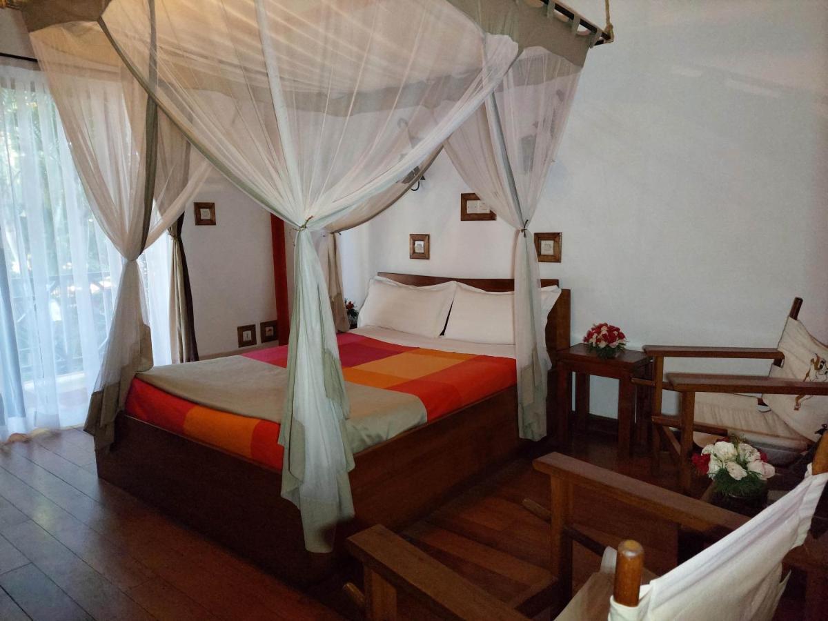 Island Continent Hotel Ivato  外观 照片