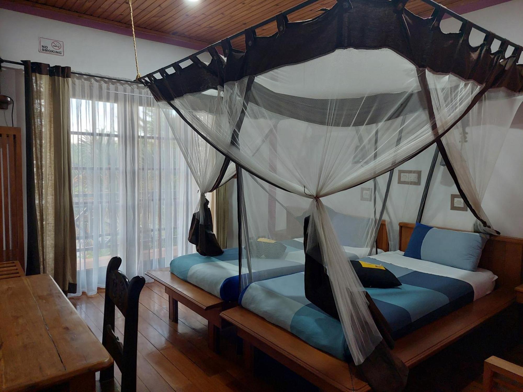 Island Continent Hotel Ivato  外观 照片