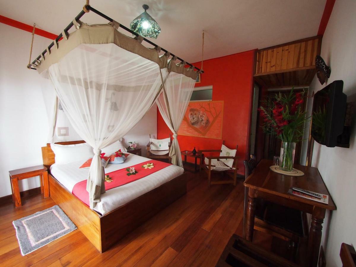 Island Continent Hotel Ivato  外观 照片
